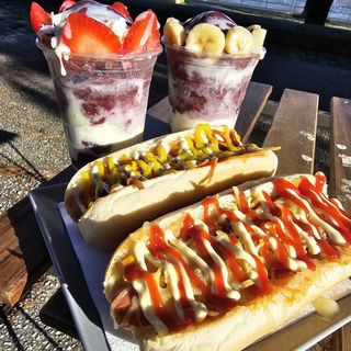 Combo:  2 Tigelas Açai ou Gelados  500ml  + 2 Hot Dogs 