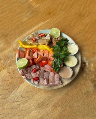 Рибне асорті з вогню (660/150/150g)