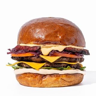Велетень Дабл Пастрамі Бургер