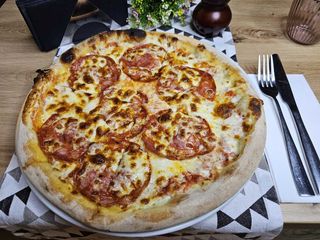 Pizza Diavola  Ø 32cm