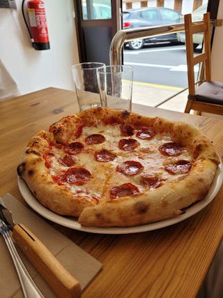 Pizza La Enfurruñada (33 Cm.)