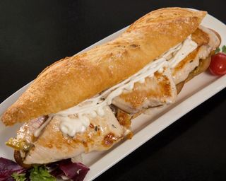 B-2 Bocadillo de lomo