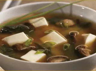 23. Miso shiru