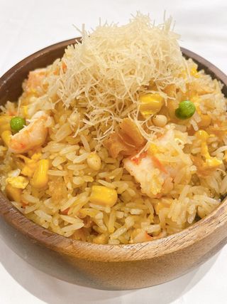 55. Cơm chiên tôm