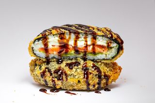 Суші-бургер з лососем (420г)