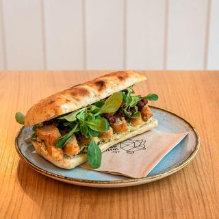 Kanapka schiacciata kurczak majo