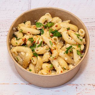 Pasta aglio olio e peperoncino