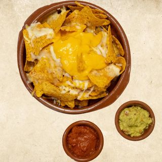 1/2 Nachos Con Queso