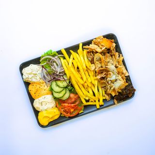 Порция пилешки гирос (700г)