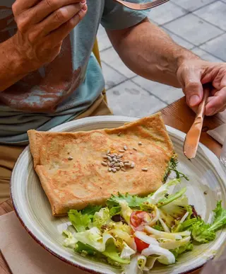 Crep Eggscelent