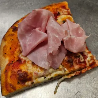 1 pieza de pizza con jamón 