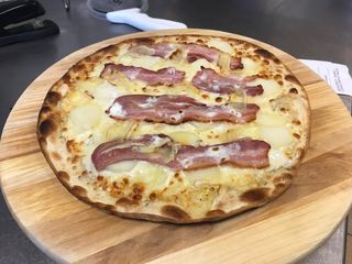 Pizza Montesa - Pequeña