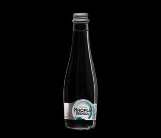 Woda mineralna niegazowana