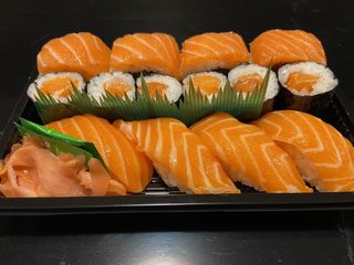 Salmón variado (14 uds.)