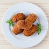Menú Croquetas + Patatas + Bebida