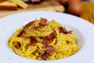 Carbonara con formato di pasta speciale