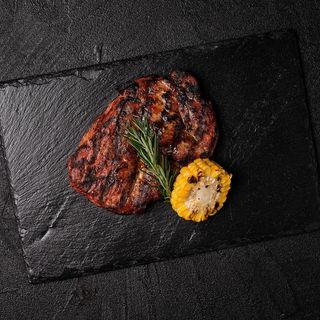 Стейк з свинного ошийка (200г)