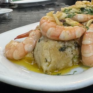 Migas De Bacalhau Com Camarão Frito