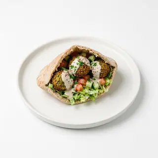 Pita falafel z warzywami