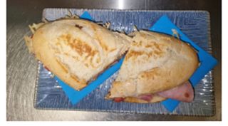 Bocadillo Jamon Y Queso Gouda