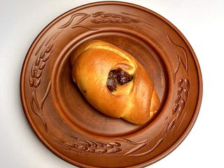 Булочка з домашнім повидлом (120g)