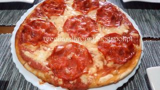 pizza pepperoni32 cm