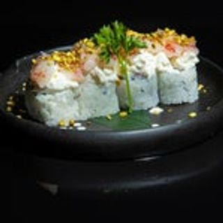 108 Uramaki Suzuki burrata
