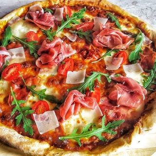 Пица с прошуто 