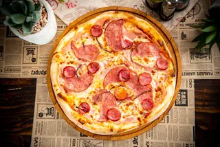 Pizza Ardeleneasca mare