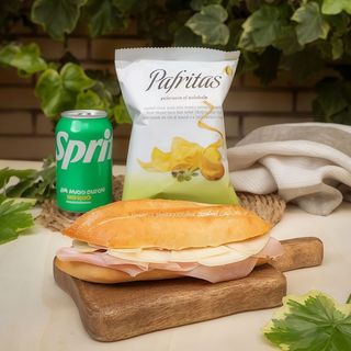 Menú Bocadillo Jamón York ,Queso Manchego, Patatas y Bebida