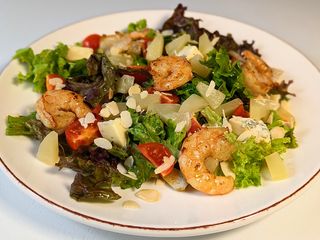 З креветкою та ананасом (230g)