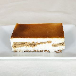 Pastel de Queso con Galleta (Porción)