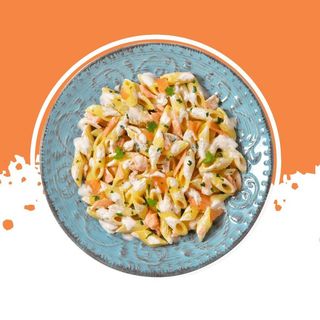 Mezze Penne al Salmone