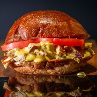 Бургер с пиле и къри