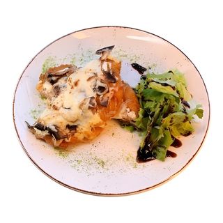 Шницель куринный под сливоч соусом