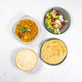 Lunch box Aloo chole masala