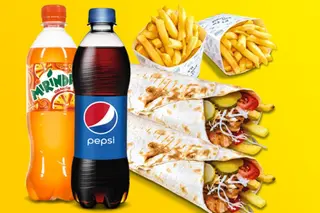 2 Kebab de pui + 2 Cartofi Pai +  2 Băuturi