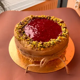 Tort Napoleon Pistacjowy