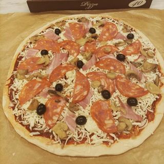 Pizza de Carne Picada