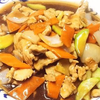 Pollo Con Anacardos En Salsa Especial