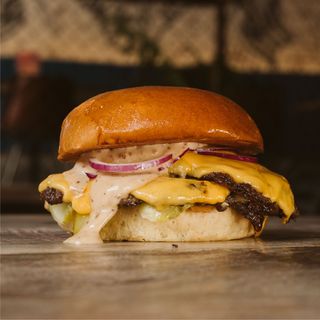 SMASH CHEESEBURGER