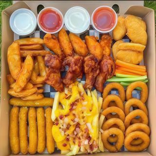 Menú Ración Con Patatas Y Bebida