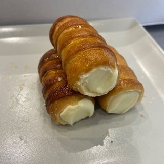 Cannoncino alla crema di latte