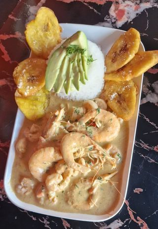 Encocado de camarones