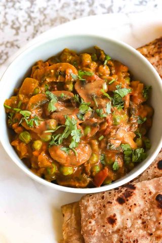MUSHROOM MUTTAR CURRY