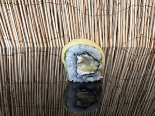Roll Avocado Ebi Tempura