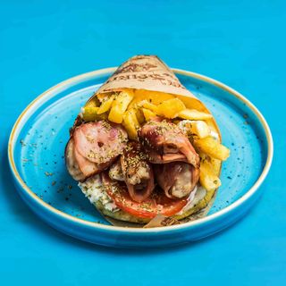 Pita souvlaki di pollo e pancetta