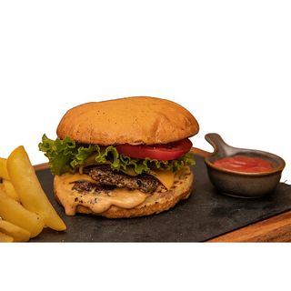 Двоен чийзбургер