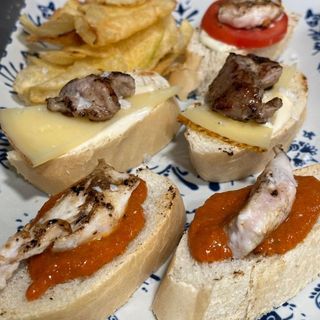 Pincho de Pollo Con Mojo Picón