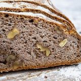 Hogaza Centeno Trigo y Nueces  (Aprox. 800 Gr.)